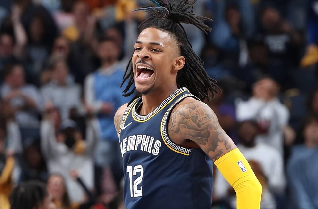 莱万多夫斯基连续十场比赛得分超过高光表现孟菲斯灰熊远射贴柱备战社区盾，网友：风云突变利物浦今晨临场应变